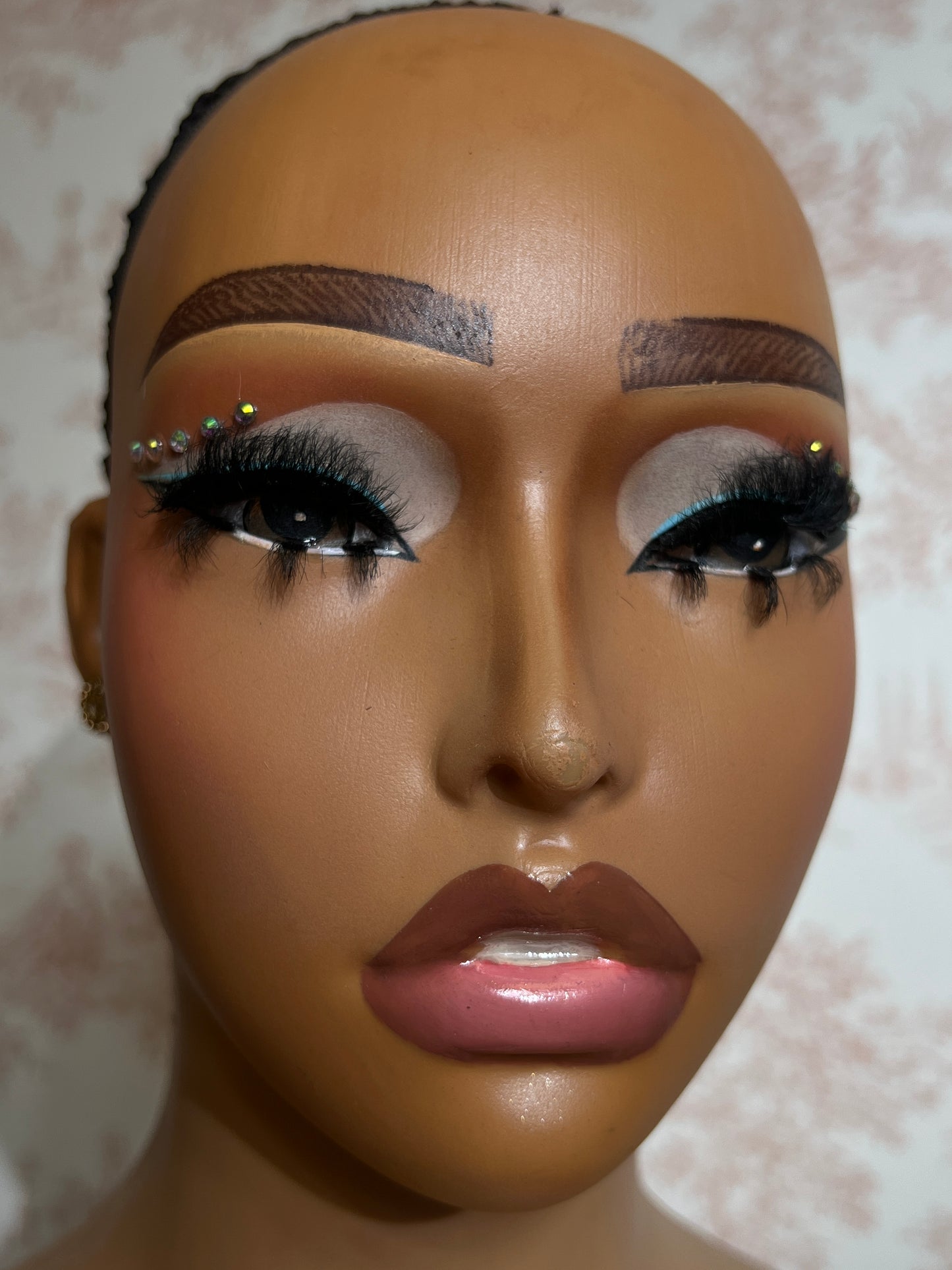 Affordable Plastic Head & Shoulder Mannequin